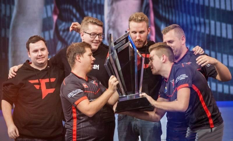 OG , Imperial , 9z , 和 venom 资格获得 Thunderpick 世界锦标赛 2025