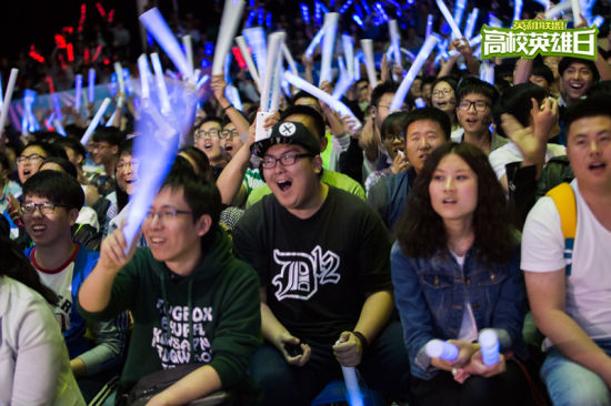 【战报】MSI季中冠军杯淘汰赛Day1，Cryin发条立奇功助RNG取胜