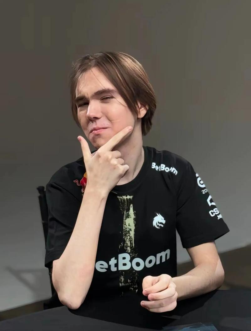 LPL夏季最佳阵容一阵：BLG中上，TES野辅，一阵AD GALA